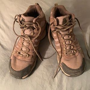 Columbia Hiking Boots